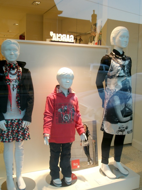 etalage meisjes meisjes