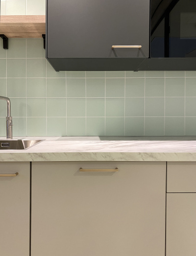 400_20_mentaal_beter_hulst_kantine_keuken_marmer_zand_groene_tegel_img_7836.jpg
