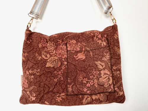 500_schoudertas_gobelin_oudroze_goud_achterzijde_dubbel.jpeg